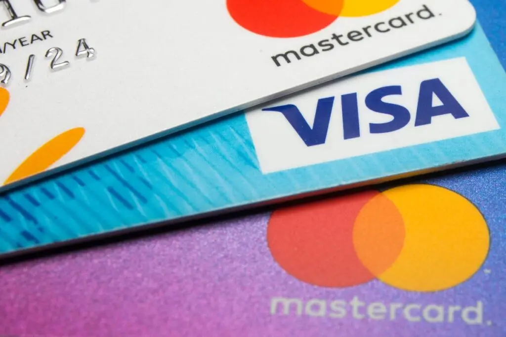 Ako funguje bitcoinová karta Visa?